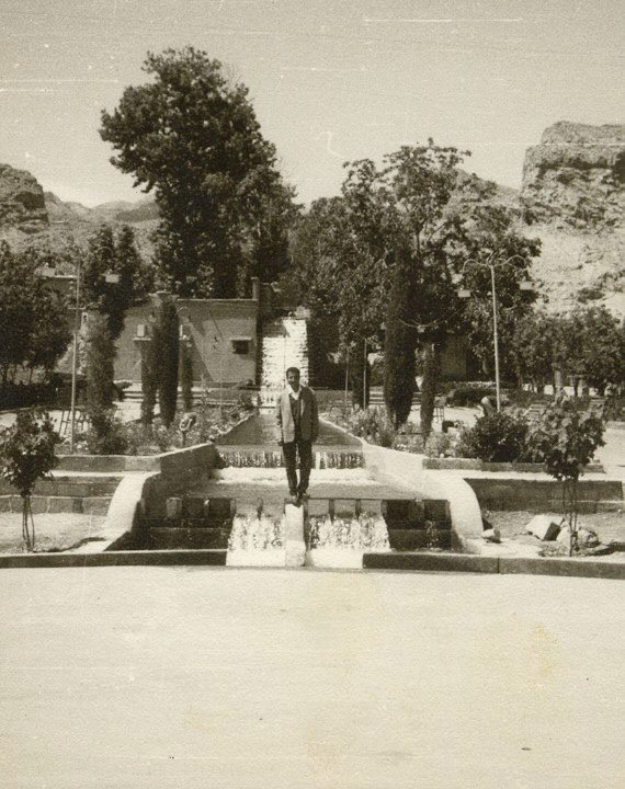 عکس قدیمی آبشار استهبان